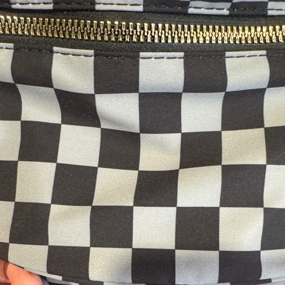 Ounamei Checkered Black and Gray Women’s Fits Everything Bag - Picture 2 of 7